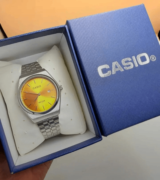 Montre CASIO homme en acier et cadran jaune