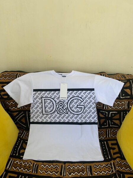 T-shirts imprimés colorés