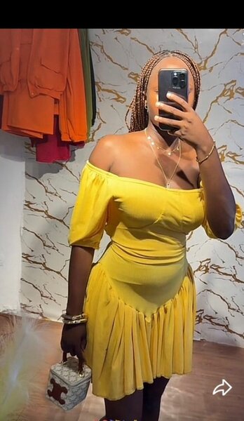 Robe jaune estivale chic