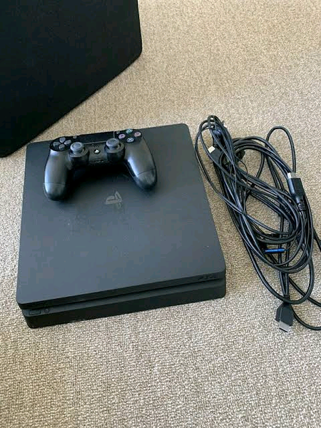 Console PlayStation 4 Slim 500 Go