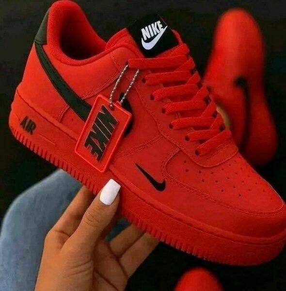 Nike Air Force 1 rouges pour homme