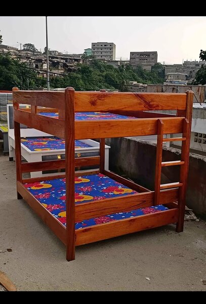 Lit superposé en bois pour enfants