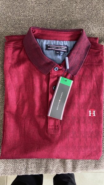 Polo rouge élégant pour hommes