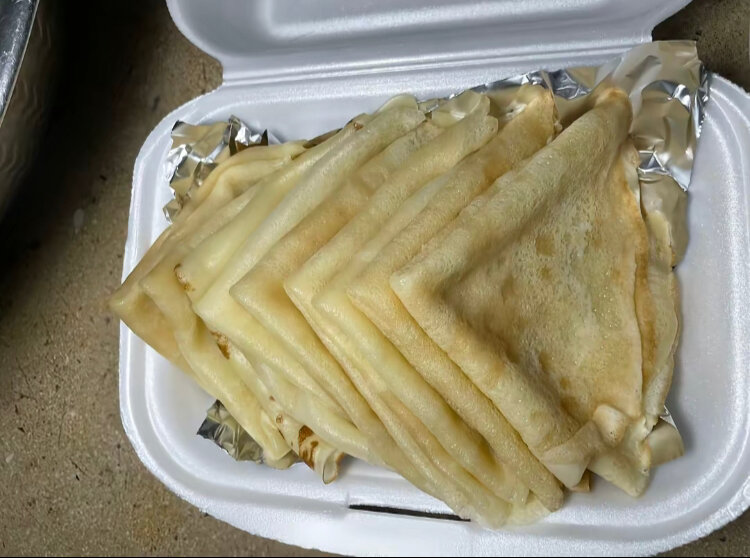 Crêpes nature.  6 a 1000f