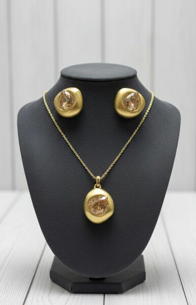 Parure Bijoux Dorée Élégante