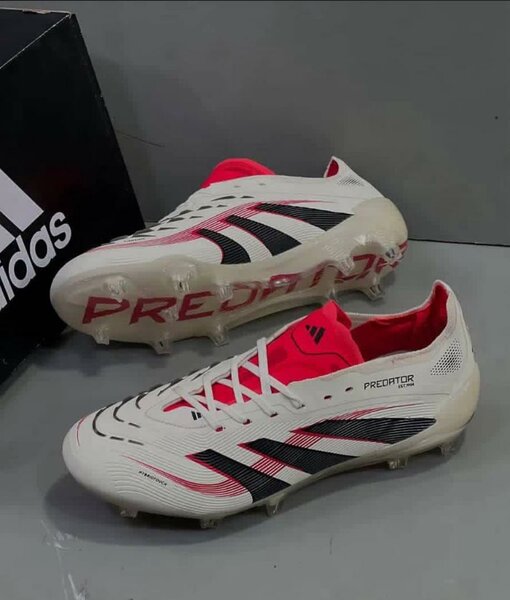 Chaussures de Football Adidas Predator