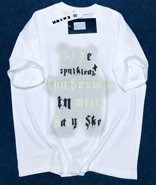 T-shirt oversize graphique