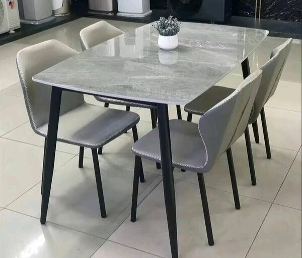 Table à manger moderne