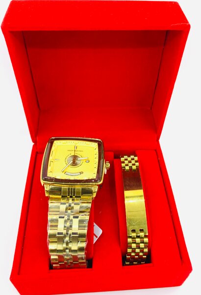 Montre homme luxe carré en or