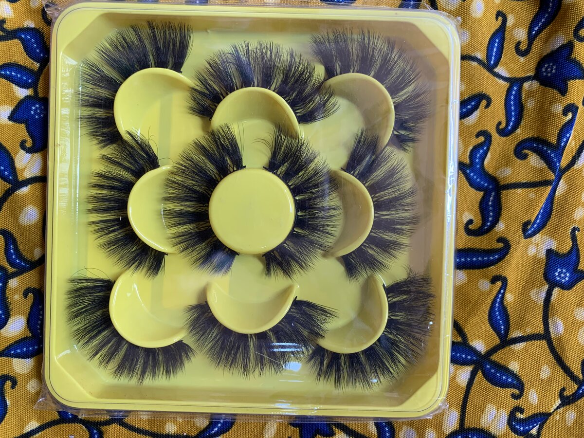 Cils Postiches Faux Volume Intense