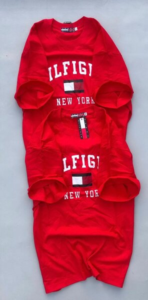 T-shirt rouge urbain style