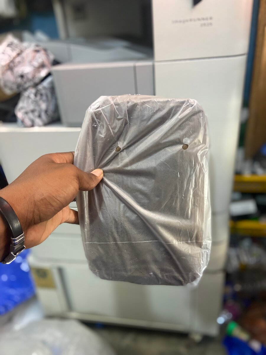 Sacoche homme en cuir noir