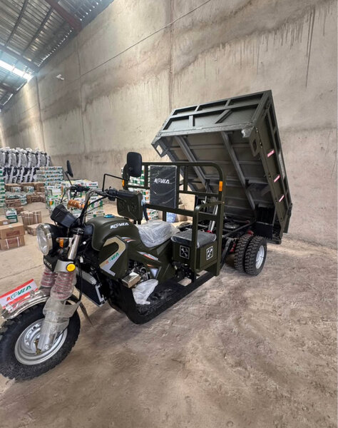 Tricycle KOWA avec benne basculante