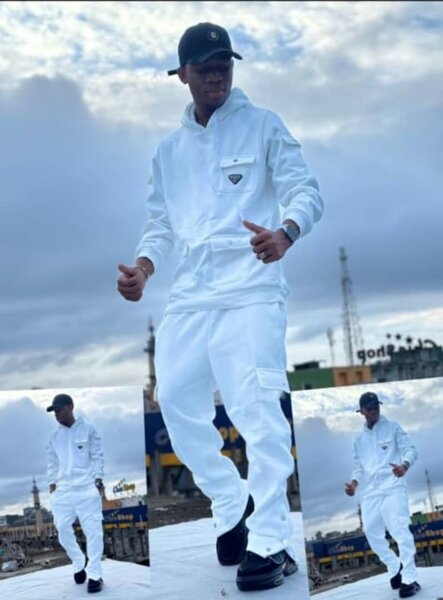 Ensemble de survêtement moderne