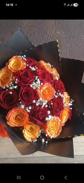 Bouquet de roses colorées