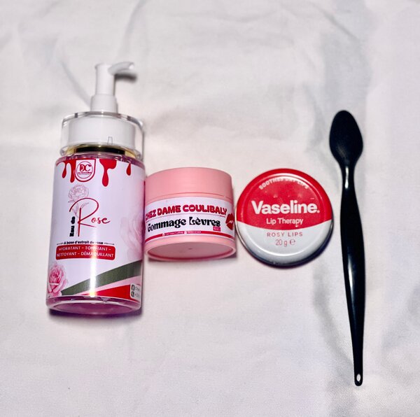 Ensemble de soins lèvres rose