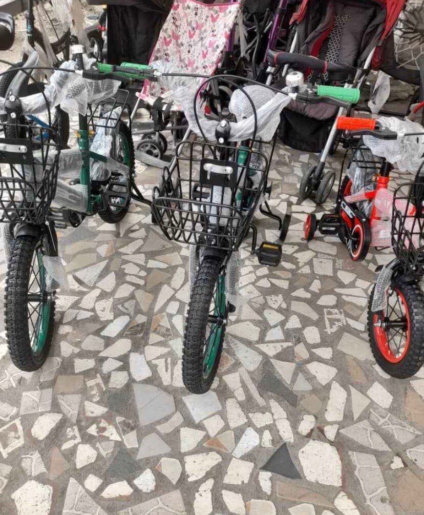 Vélo pour enfant avec panier