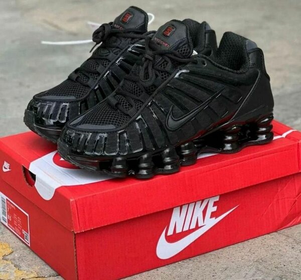 Nike Shox chaussures noir