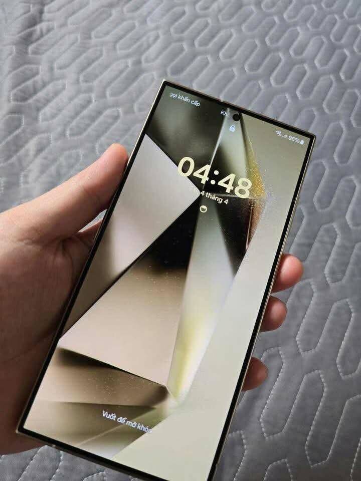 Samsung ultra 24 256Gb