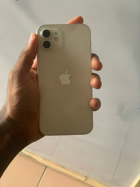 iPhone 12 Blanc 64Go