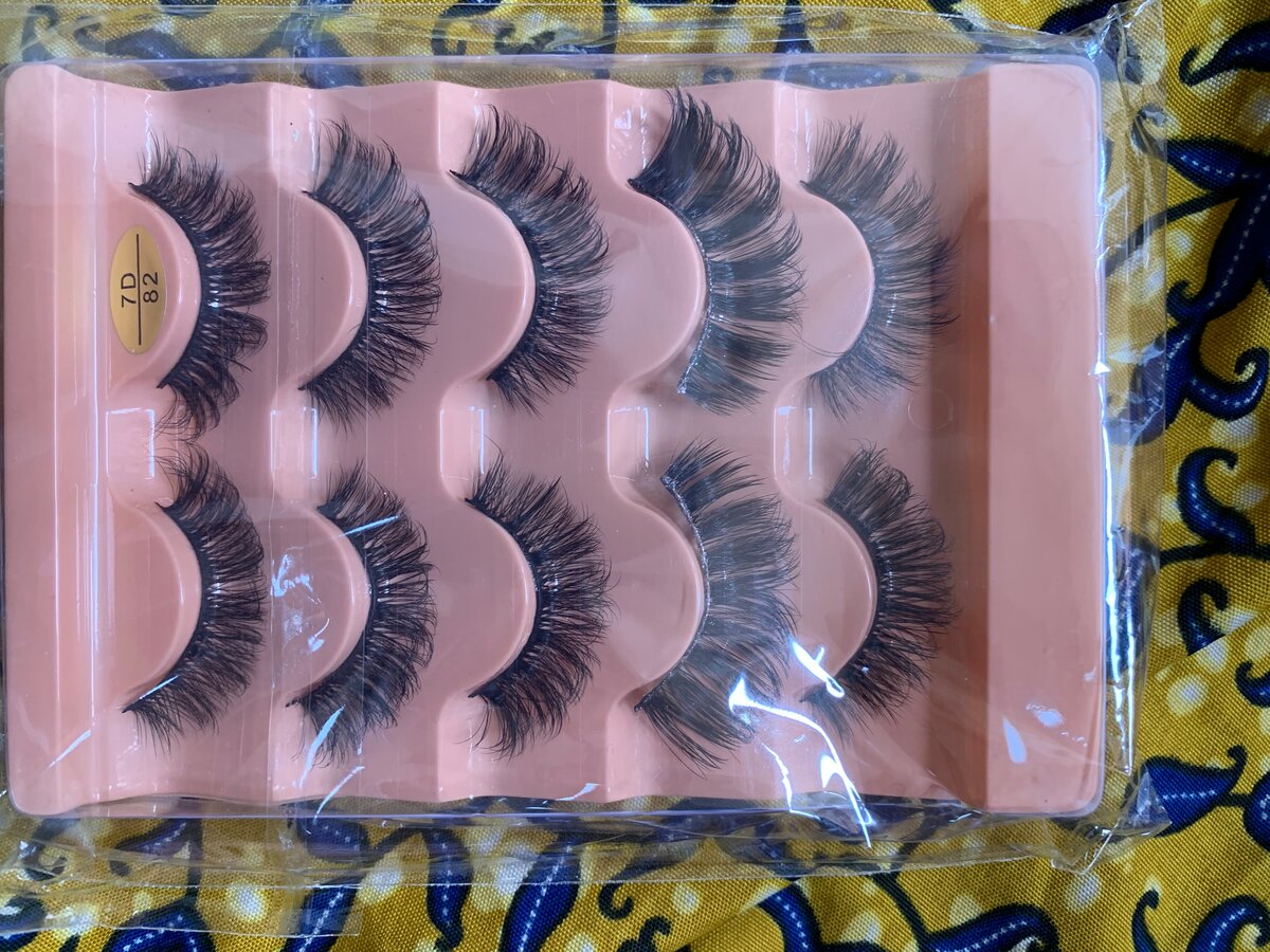 Cils Postiches Faux Volume Intense