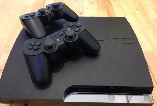 Console PlayStation 3 Slim 500 Go + 2 Manettes