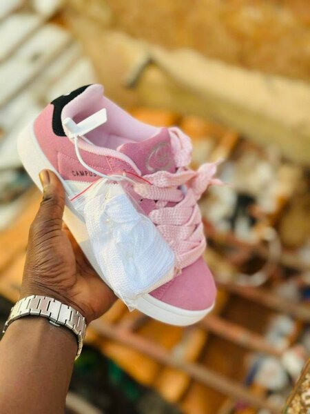 Baskets Roses Adidas campus