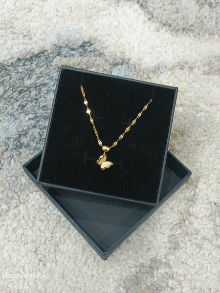 Collier pendentif élégant