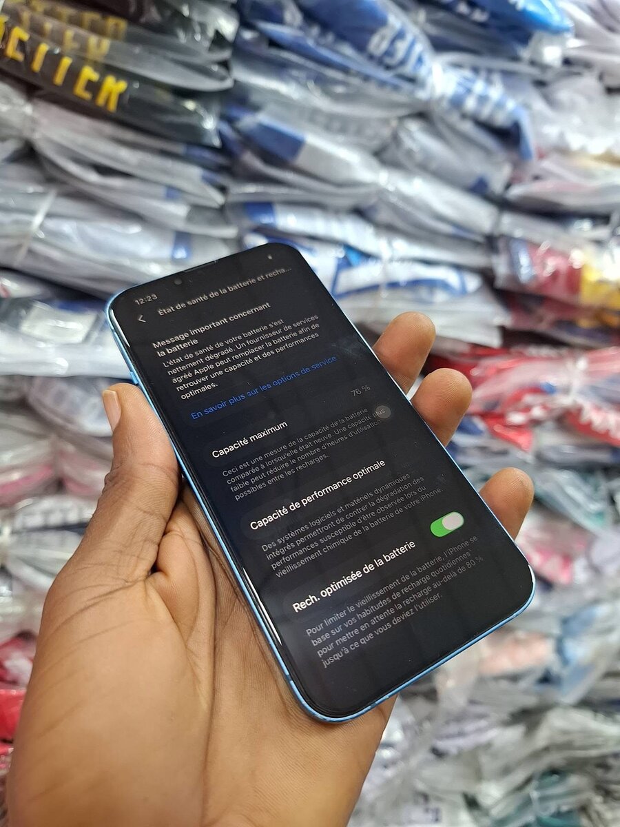 iPhone 13 bleu reconditionné