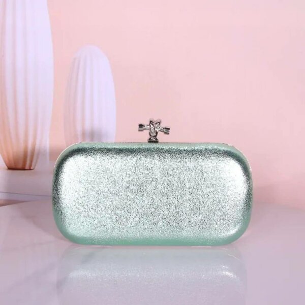 Pochette scintillante argentée