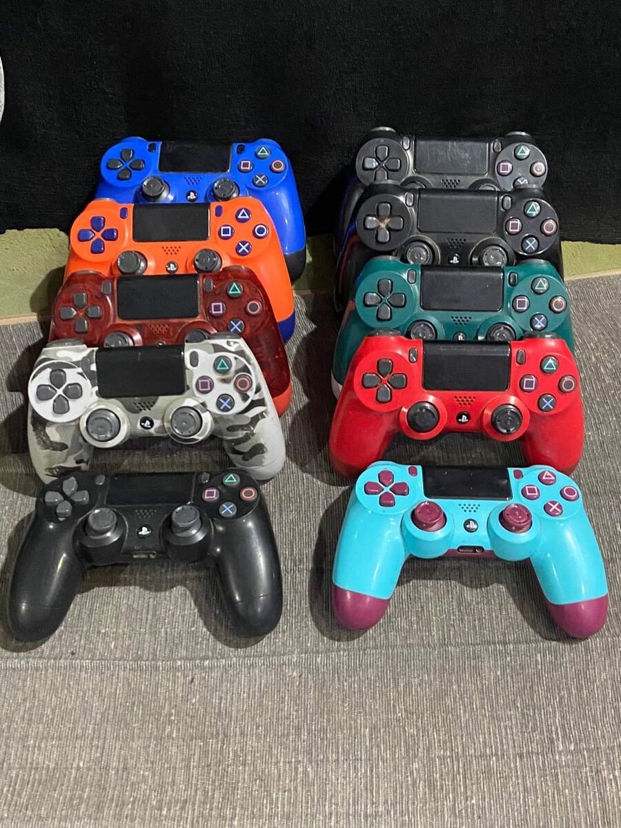 Manette PS4 - Toutes couleurs disponibles