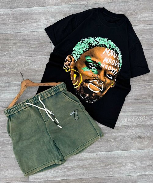 T-shirt homme graphique et shorts