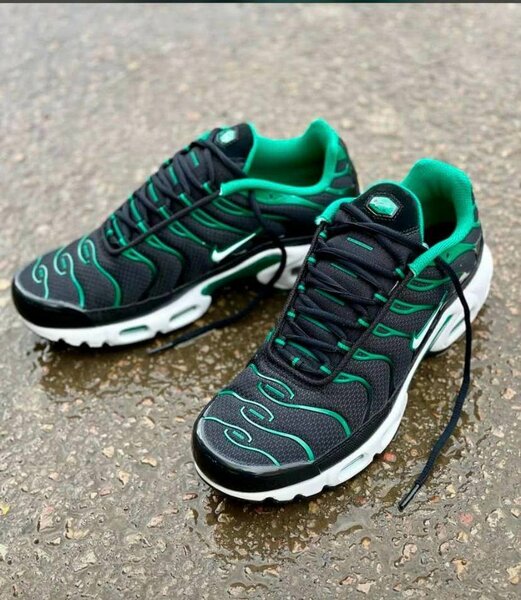 Chaussures Nike noir et vert homme