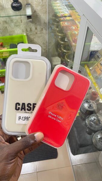 Coque Silicone iPhone 13 Pro