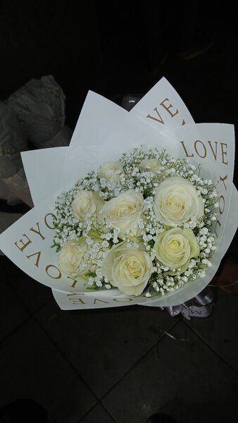 Bouquet de roses blanches