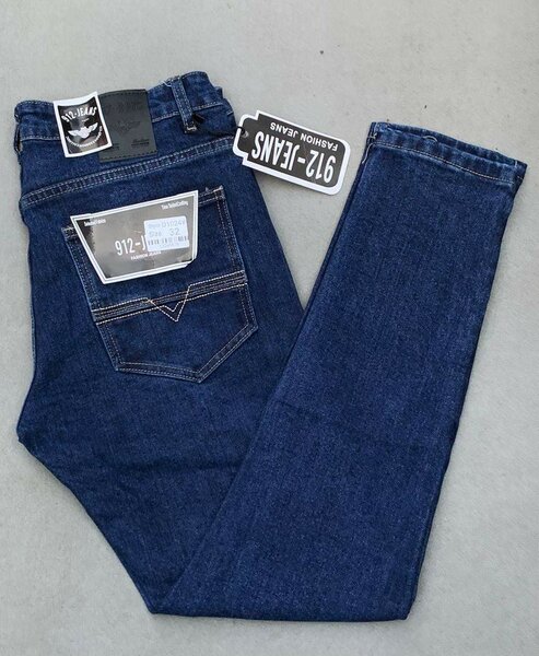 Jeans homme modernes