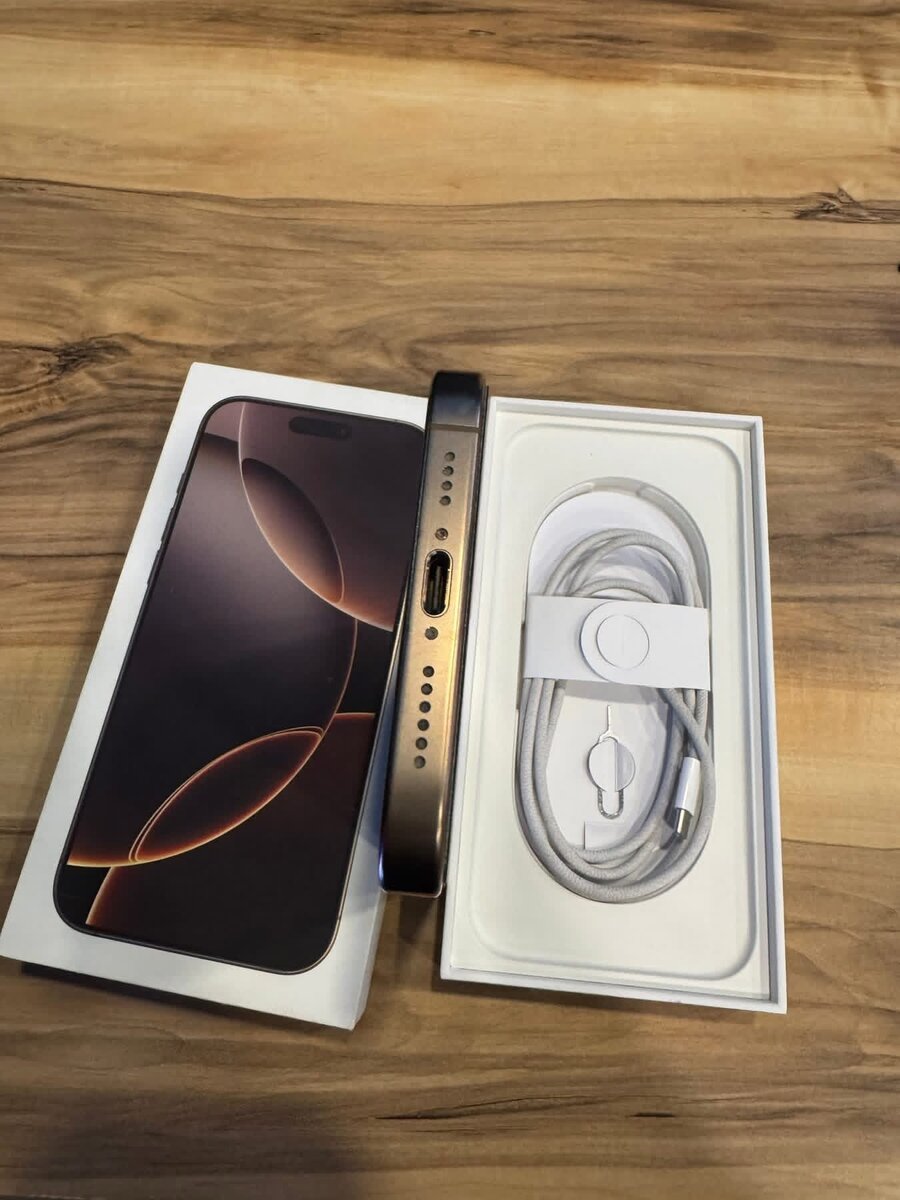 iPhone 16Pro maxGold 256GB