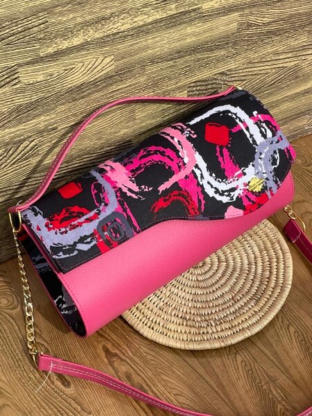 Sac à main rose moderne