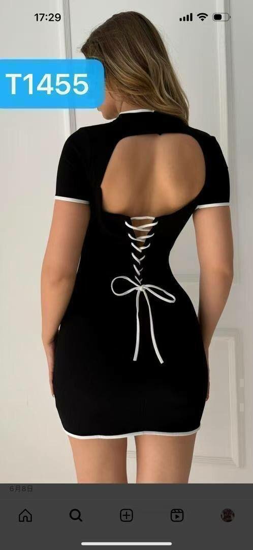 Robe moulante noire élégante