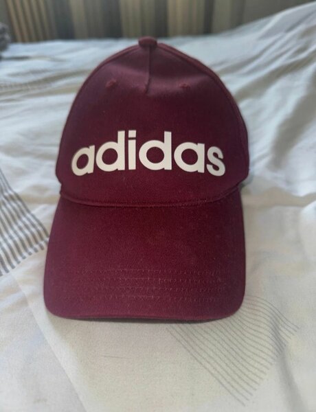 Casquette bordeaux Adidas