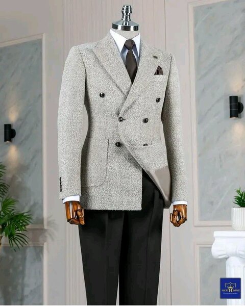 Costume élégant pour hommes