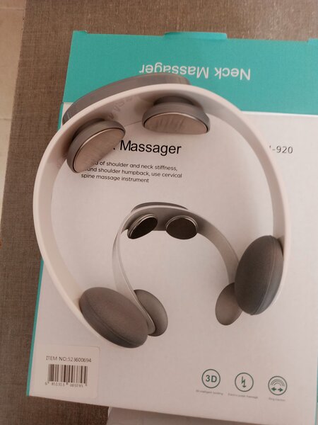 Appareil de massage cervical électrique