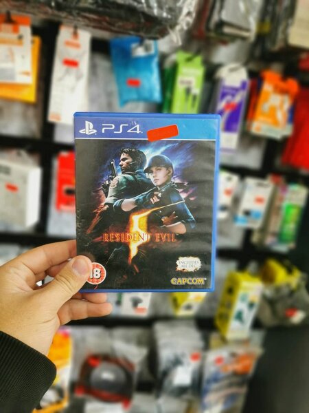 Jeu PS4 Resident Evil 5