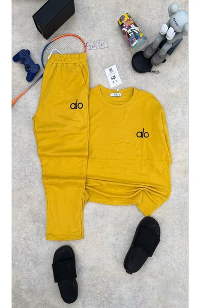 Tenue de survêtement jaune alo