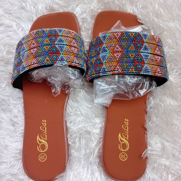 Sandales perlées élégantes