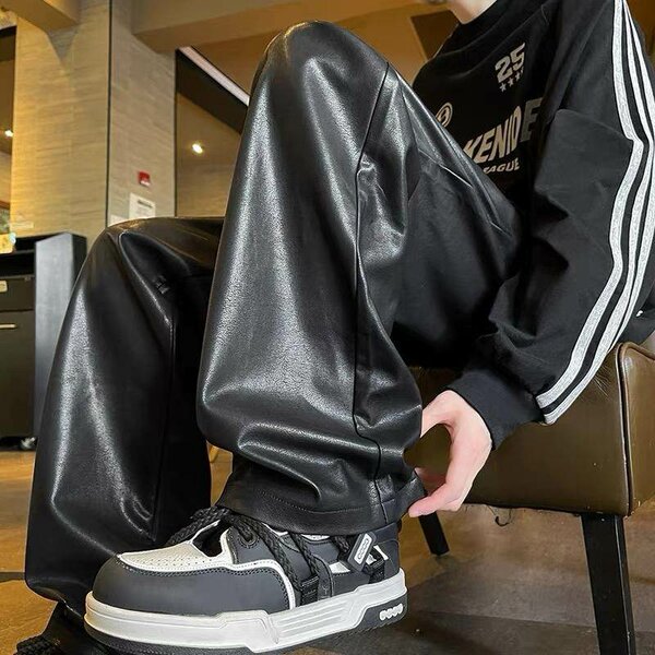 Pantalon en cuir stylé