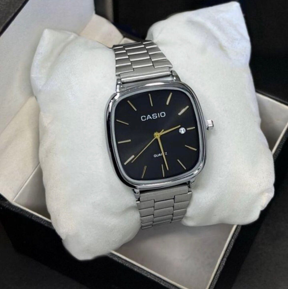 Montre Casio en acier inoxydable