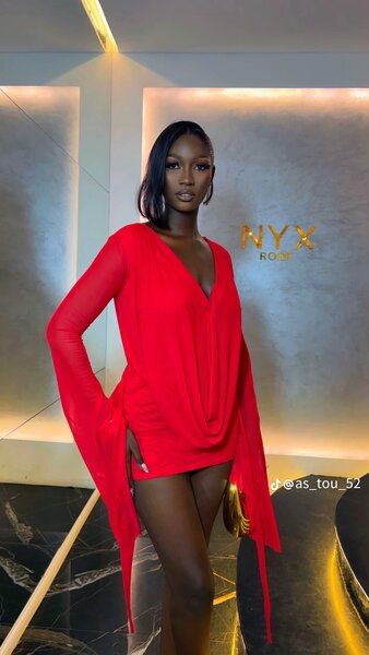 Robe rouge élégante