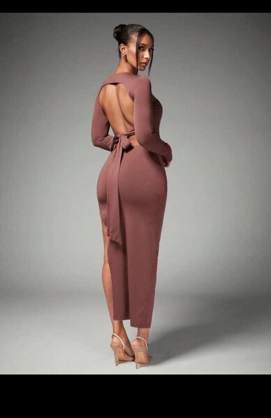 Robe longue dos nu élégante