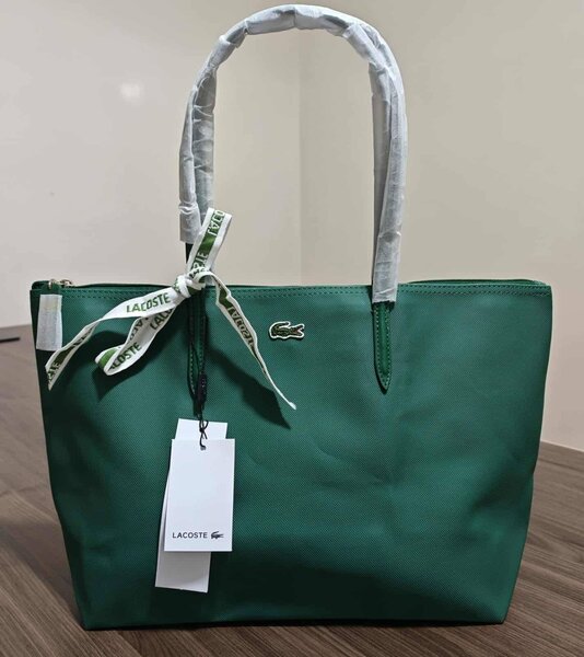 Sac à main Lacoste élégant